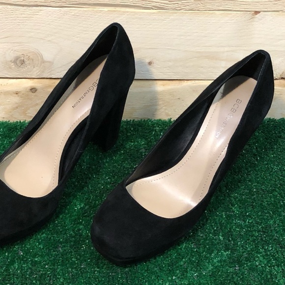 BCBGeneration Black Suede  Finelle x Pumps - Picture 5 of 10